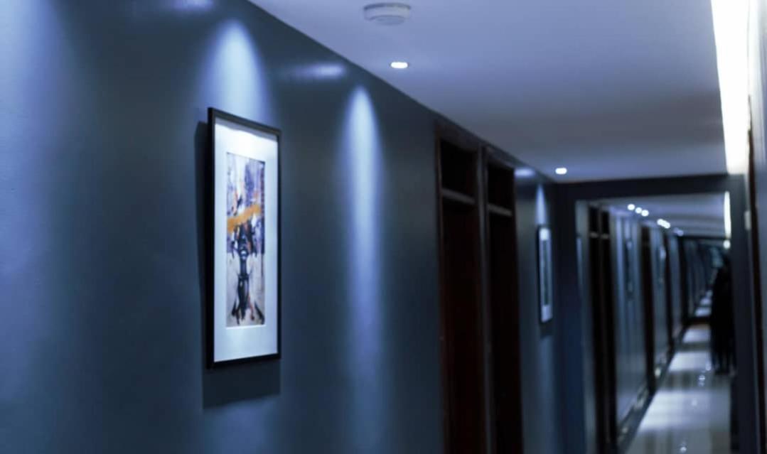 Blue Berries Hotel Εντέμπε Εξωτερικό φωτογραφία
