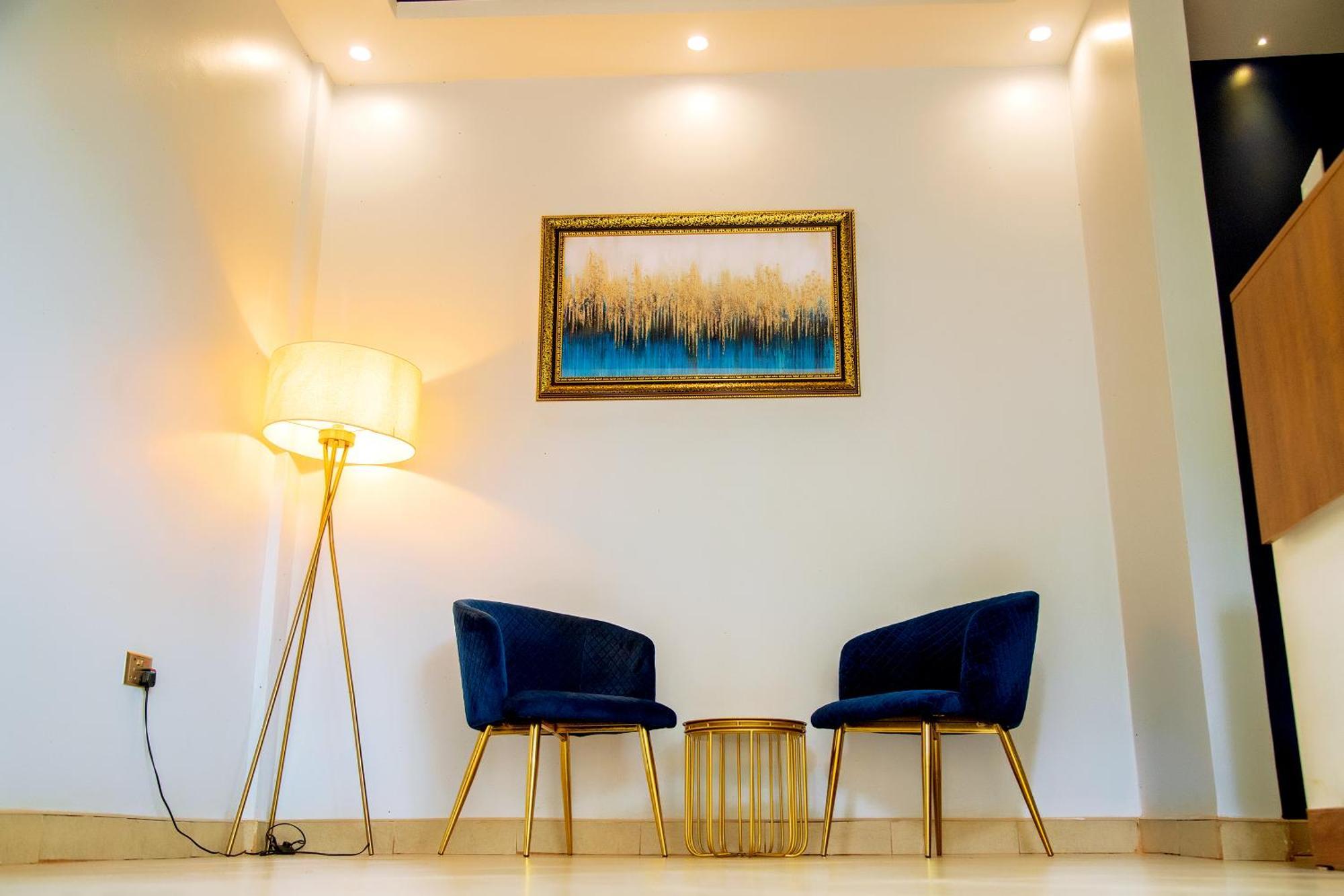 Blue Berries Hotel Εντέμπε Εξωτερικό φωτογραφία