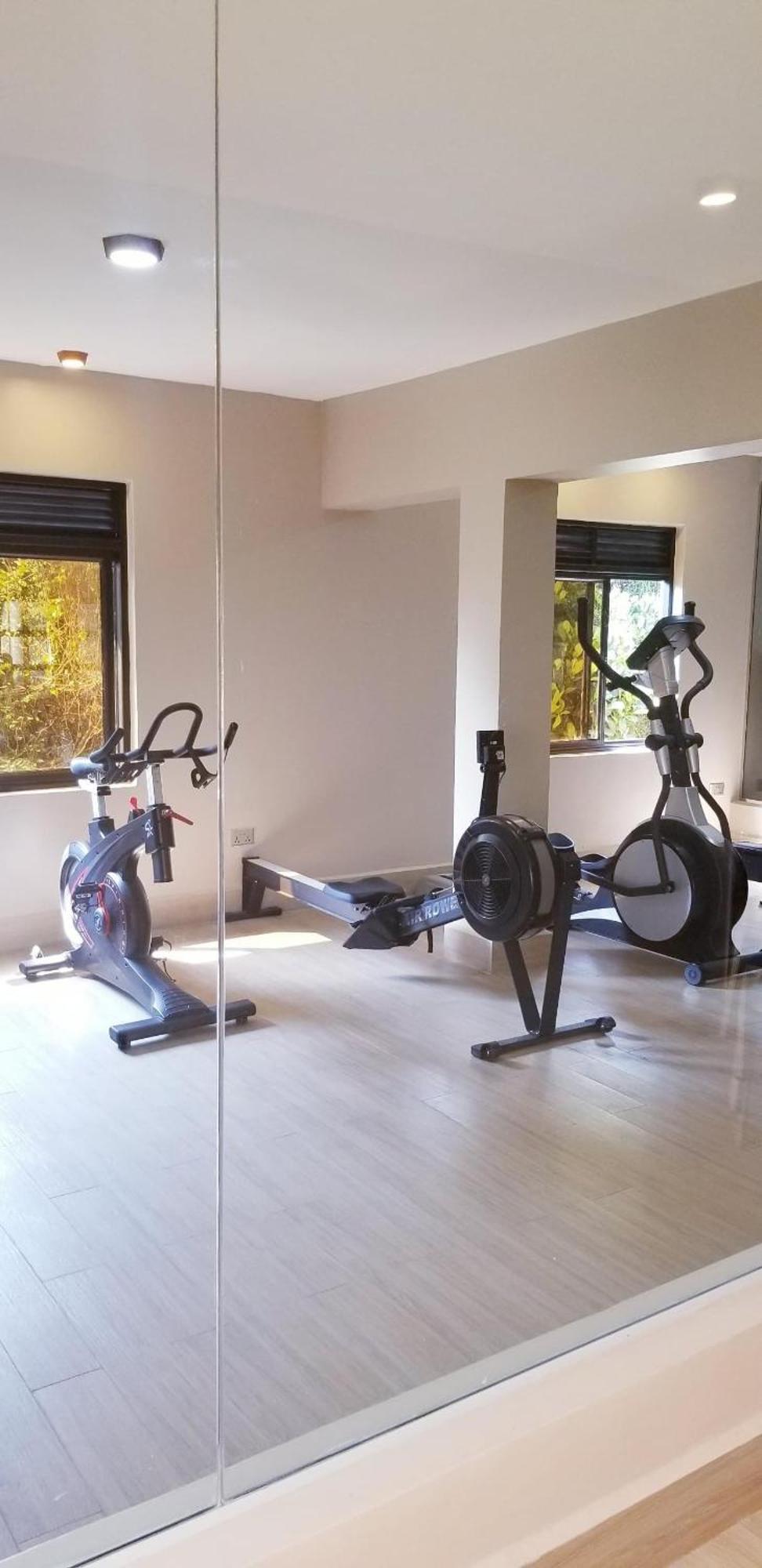 Blue Berries Hotel Εντέμπε Εξωτερικό φωτογραφία